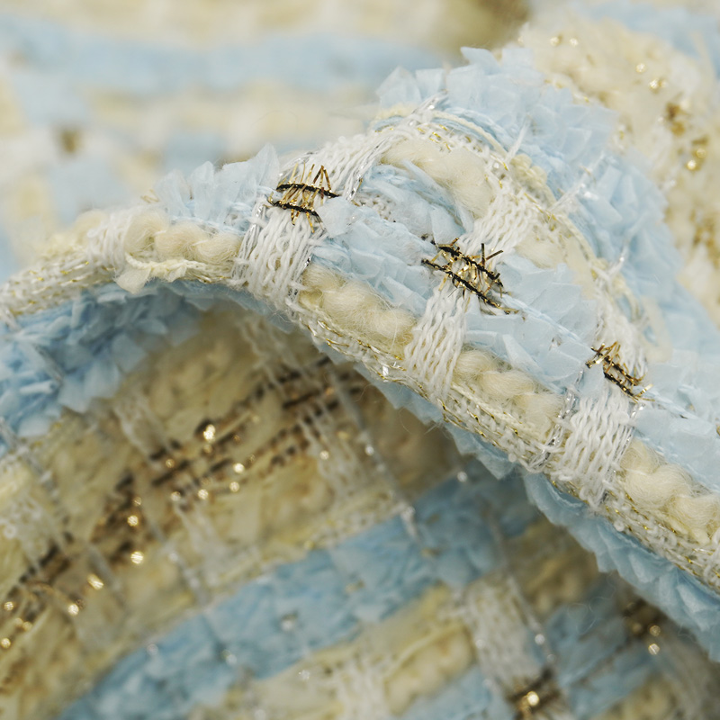 Sewing Tweed - Lichtblauw Beige Geruit Bouclé Tweed Stof