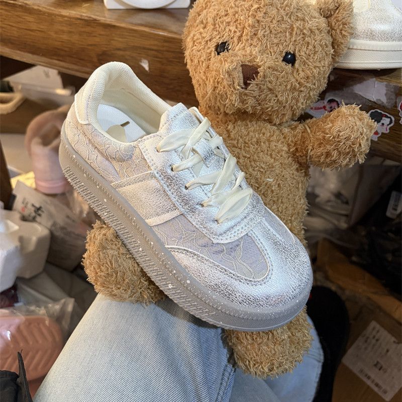 Duitse Trainer Sneakers Dames  - Sewing Latex recensie en prijs
